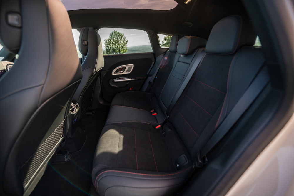 Mercedes-Benz CLA 350 4Matic Shooting Brake